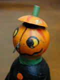 ScareyAnnPumpkinHeadHigh2.jpg (67197 bytes)